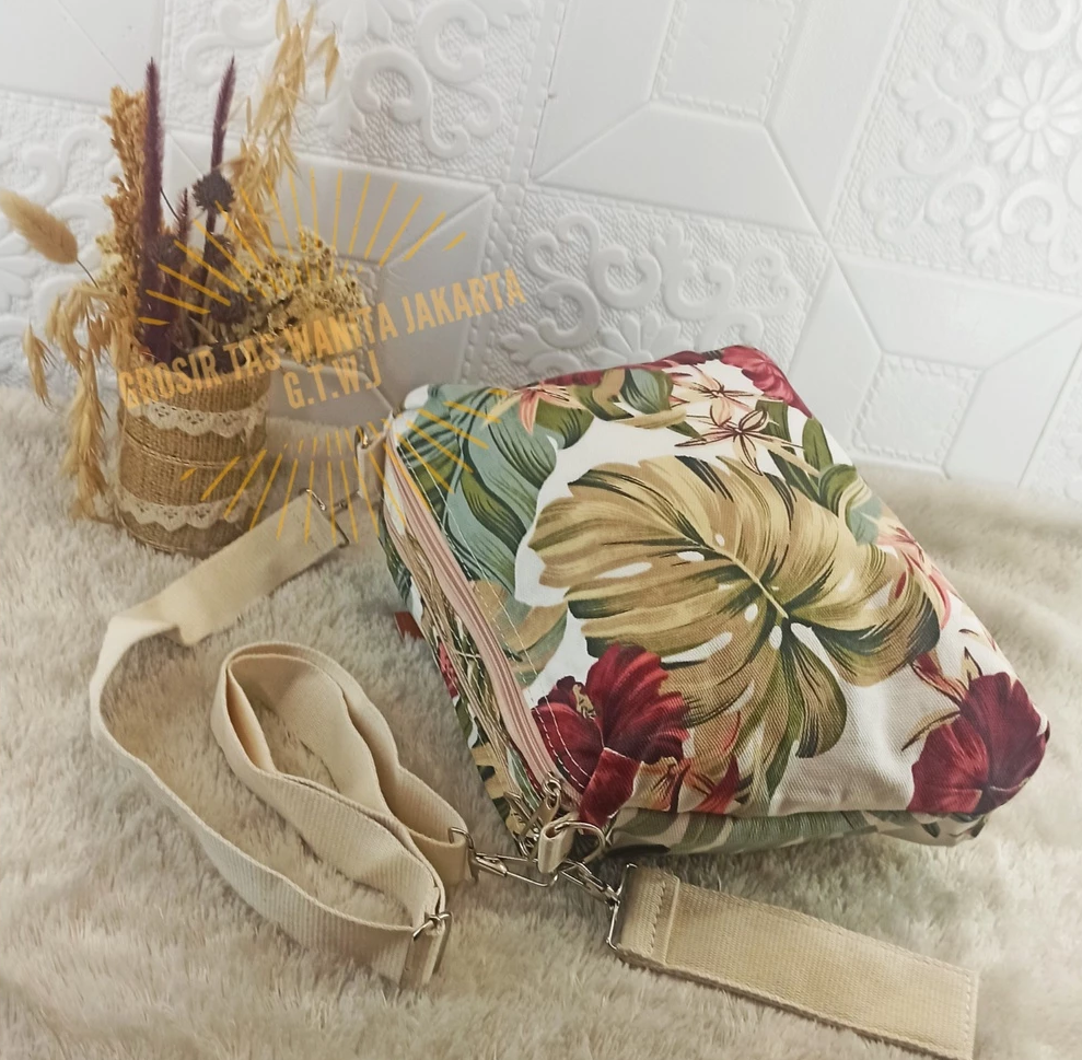 Floral Canvas Crossbody Bag - BOXALOTA