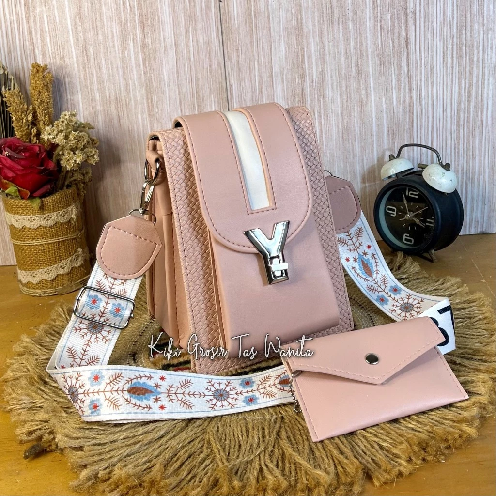 Woven Crossbody Bag - BOXALOTA